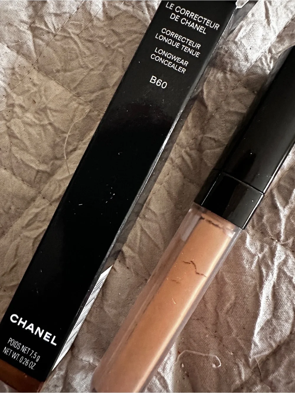 CHANEL Le Correcteur Longwear Concealer - Beige B60